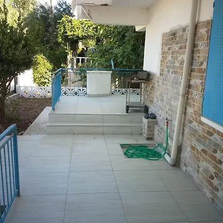 Сasa de vacaciones Denize 50 Adim Triplex *